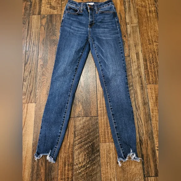 Ymi Women's‎ Jeans. Size 3/26 - Picture 2 of 5